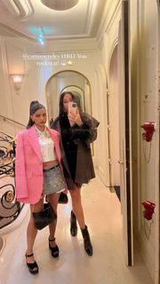 Camila Mendes feet photo thumbnail
