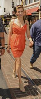 Maggie Grace feet photo thumbnail