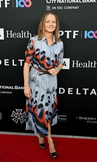Jodie Foster feet photo thumbnail