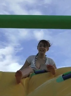 Ai Shinozaki feet photo thumbnail