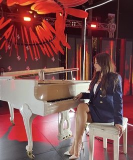 Dorra Zarrouk feet photo thumbnail