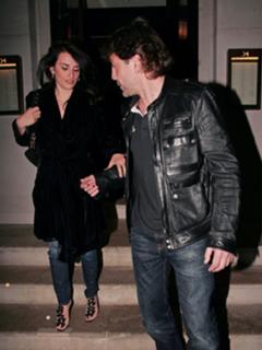 Penélope Cruz feet photo thumbnail