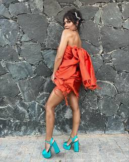 Cristina Pedroche feet photo thumbnail