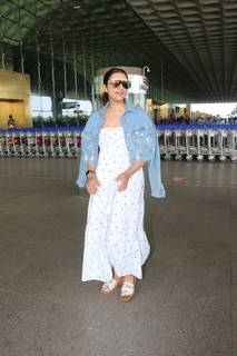 Parineeti Chopra feet photo thumbnail