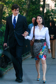 Lucy Liu feet photo thumbnail