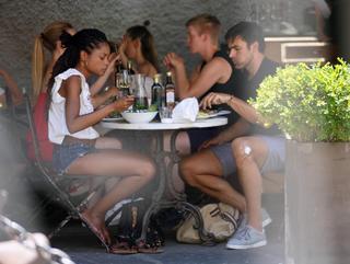 Naomie Harris feet photo thumbnail