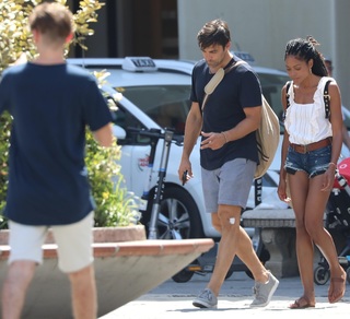 Naomie Harris feet photo thumbnail
