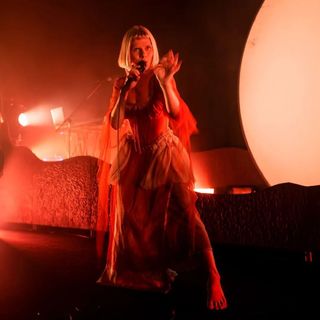 Aurora Aksnes feet photo thumbnail