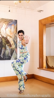 Taapsee Pannu feet photo thumbnail