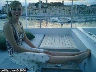 Marion Cotillard feet photo thumbnail