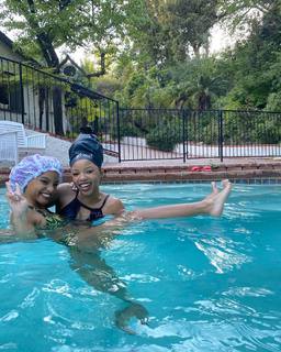 Halle Bailey feet photo thumbnail