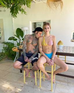 Chiara Ferragni feet photo thumbnail
