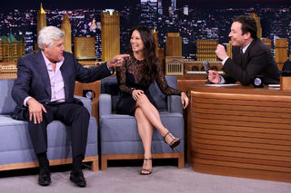 Lucy Liu feet photo thumbnail