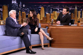 Lucy Liu feet photo thumbnail