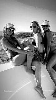 Anna Lewandowska feet photo thumbnail