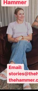 Kristen Bell feet photo thumbnail