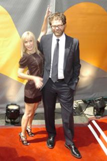 Angela Kinsey feet photo thumbnail