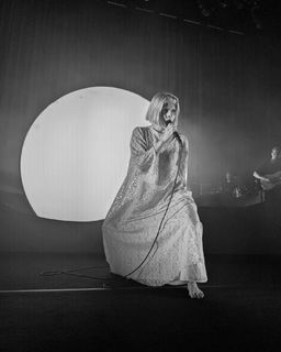 Aurora Aksnes feet photo thumbnail
