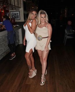 Katie Price feet photo thumbnail