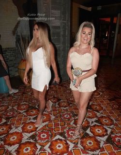 Katie Price feet photo thumbnail