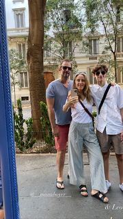 Kim Raver feet photo thumbnail