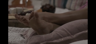 Jacqueline Fernandez feet photo thumbnail