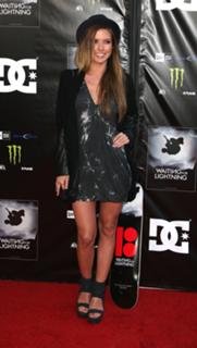 Audrina Patridge feet photo thumbnail