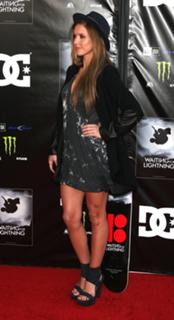 Audrina Patridge feet photo thumbnail