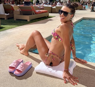 Joanna Jedrzejczyk feet photo thumbnail