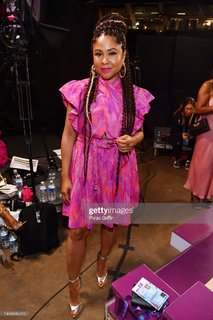 Angela Yee feet photo thumbnail