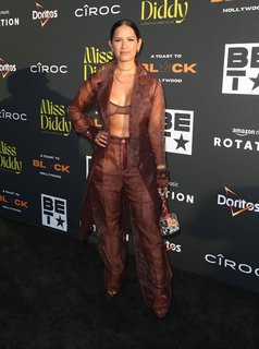 Rocsi Diaz feet photo thumbnail