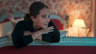 Alicia Vikander feet photo thumbnail