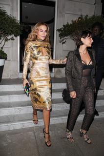 Rita Ora feet photo thumbnail
