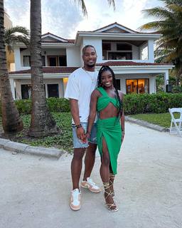 Simone Biles feet photo thumbnail