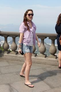 Leighton Meester feet photo thumbnail