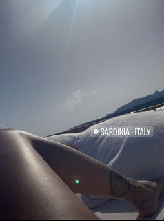 Melissa Satta feet photo thumbnail