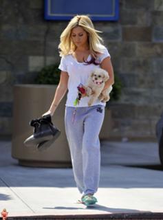 Ashley Tisdale feet photo thumbnail