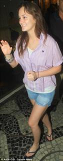 Leighton Meester feet photo thumbnail