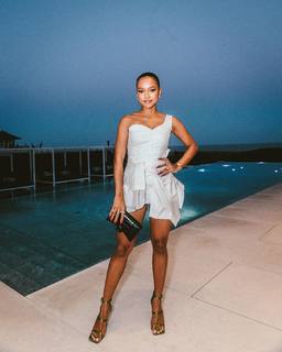 Karrueche Tran feet photo thumbnail