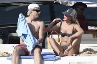 Millie Bobby Brown feet photo thumbnail