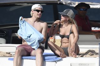 Millie Bobby Brown feet photo thumbnail