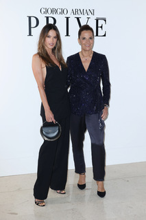 Alessandra Ambrosio feet photo thumbnail