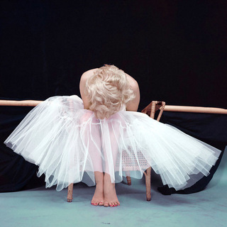 Marilyn Monroe feet photo thumbnail