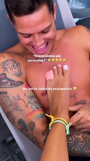 Giorgia Crivello feet photo thumbnail
