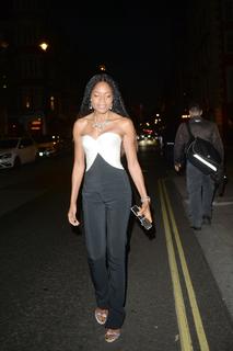 Naomie Harris feet photo thumbnail