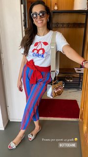 Caterina Balivo feet photo thumbnail