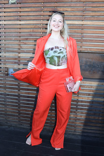 Iskra Lawrence feet photo thumbnail