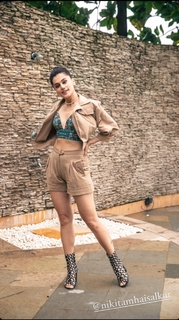 Taapsee Pannu feet photo thumbnail