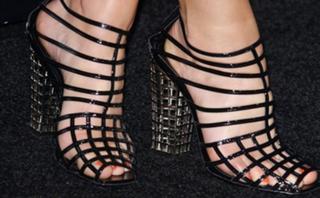 Leighton Meester feet photo thumbnail