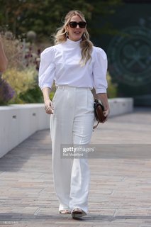 Ellie Goulding feet photo thumbnail